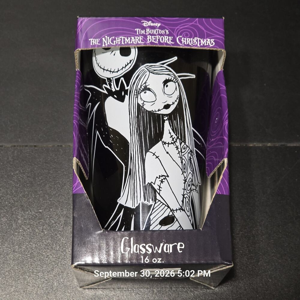 Disney Nightmare Before Christmas Jack Sally 16 Oz Pint Glass Silver Buffalo NIB
